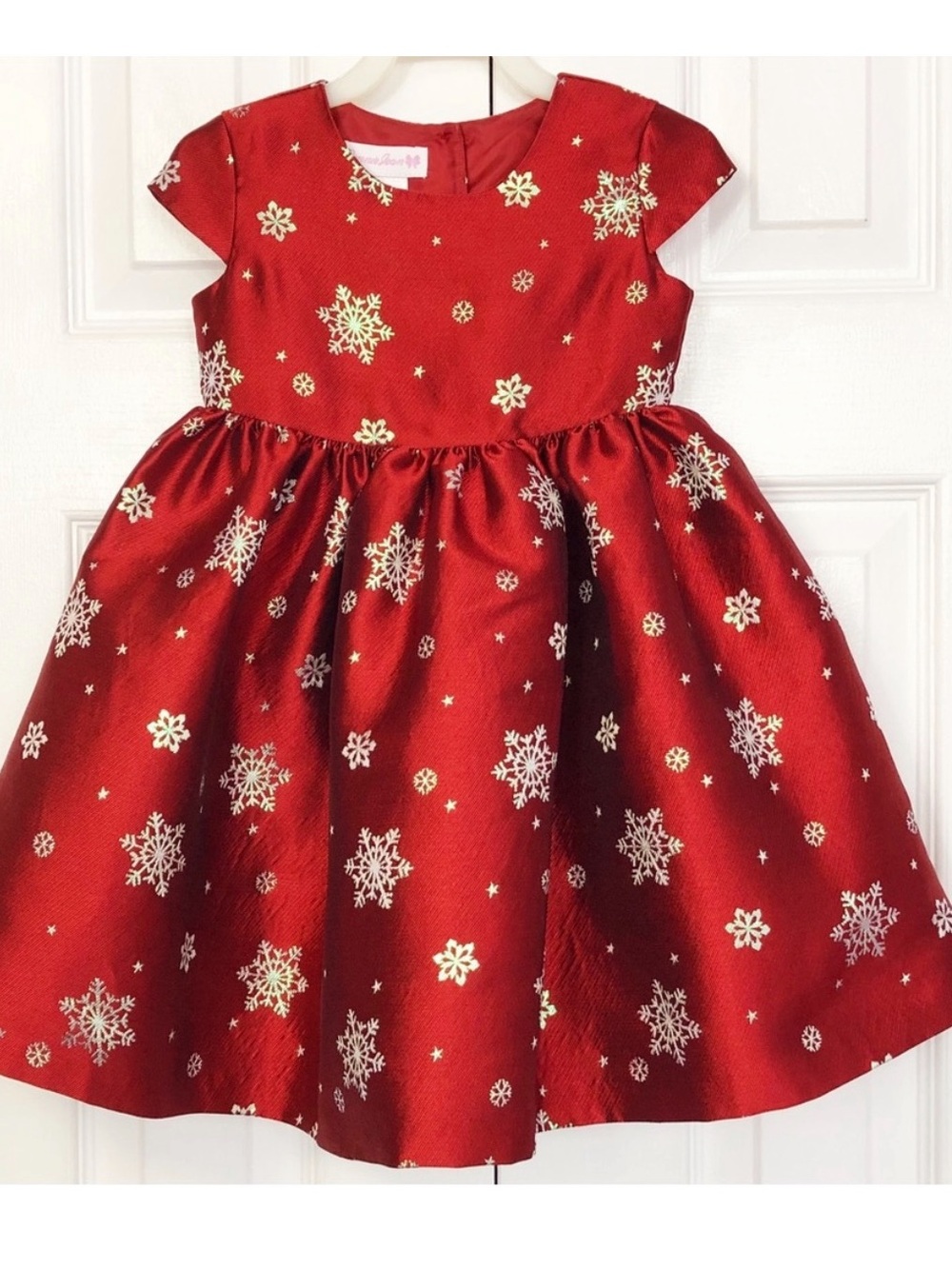 Bonnie Jean Red And Silver Holiday Dress With Snowflakes That Sparkle 18M